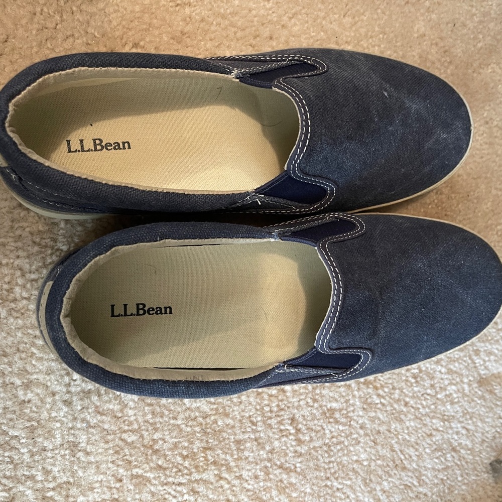 LL Bean Deck Shoes ladies sz 9